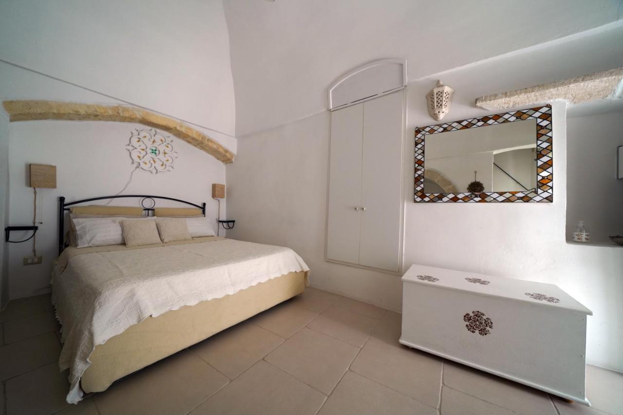 Casa Tea - Nel Cuore Della Citta' Bianca Ostuni Exterior foto